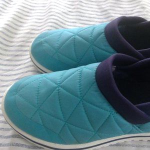 NWOT LLBean Girl's Insulated slip on shoes